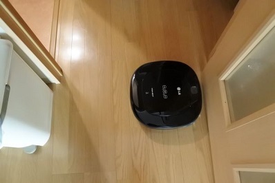 物にぶつからないロボット掃除機