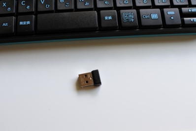 ロジクールのワイヤレスキーボード(MK245n)の無線USBアダプタ