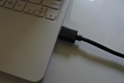 PCにアダプターを接続