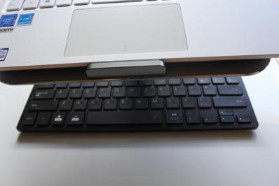 ノートPC用のスタンド