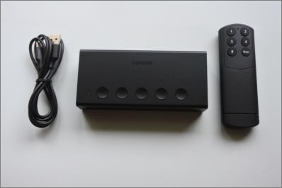5入力のリモコン付きHDMI切替器