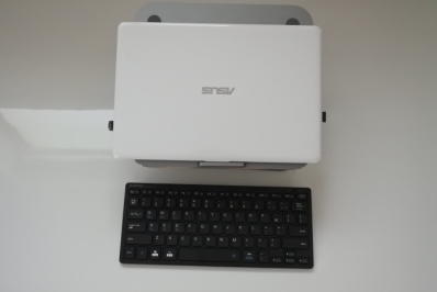 ノートPC用スタンドとキーボード