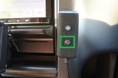 EchoAutoのミュートボタン